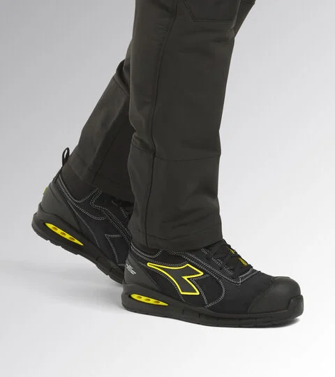 Chaussures de sécurité hautes RUN NET AIRBOX MASTER S3S FO SR SC ESD - Noir image